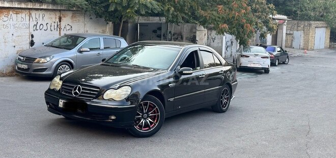 Mercedes C 240 2001, 236,999 km - 2.6 л - Bakı
