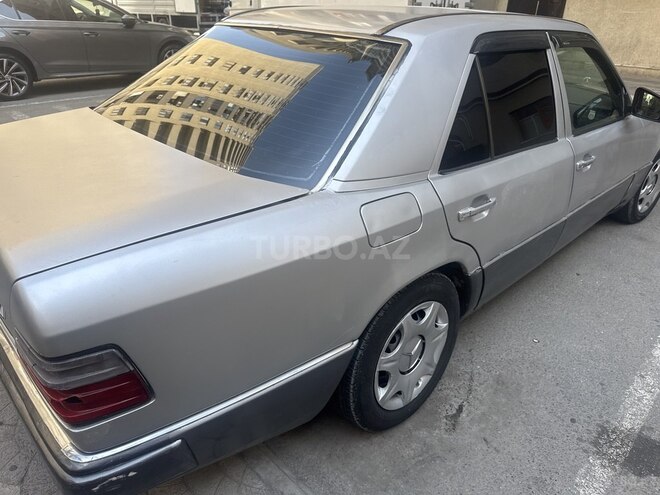 Mercedes E 200 1992, 332,000 km - 2.0 l - Bakı