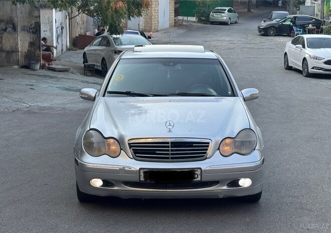 Mercedes C 240 2002, 352,588 km - 2.6 l - Bakı