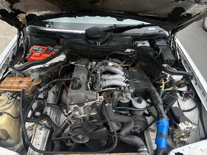 Mercedes E 200 1993, 298,693 km - 2.0 l - Bakı
