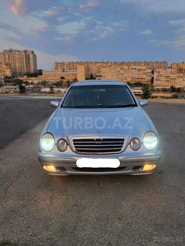 Mercedes E 270 2000, 275,000 km - 2.7 l - Bakı