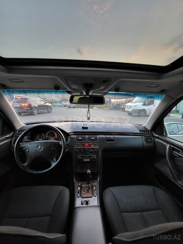 Mercedes E 270 2000, 275,000 km - 2.7 l - Bakı