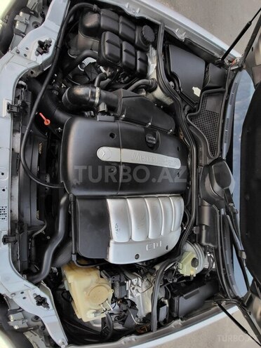 Mercedes E 270 2000, 275,000 km - 2.7 l - Bakı