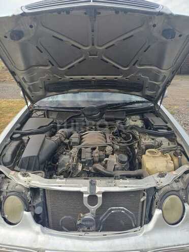 Mercedes E 240 1999, 450,854 km - 2.4 l - İmişli