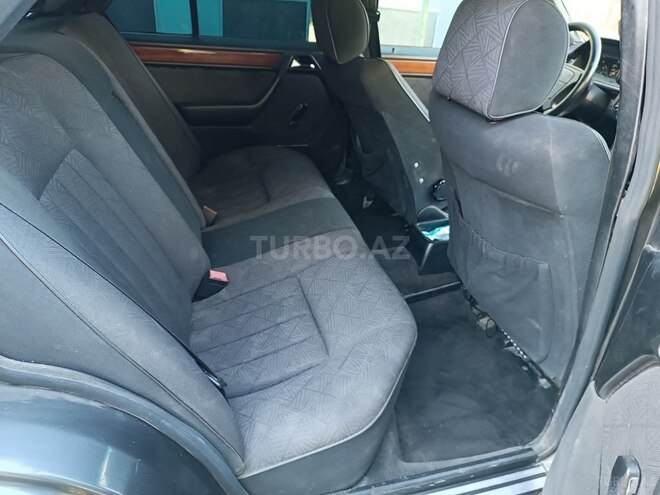 Mercedes E 220 1993, 462,000 km - 2.2 l - Bakı