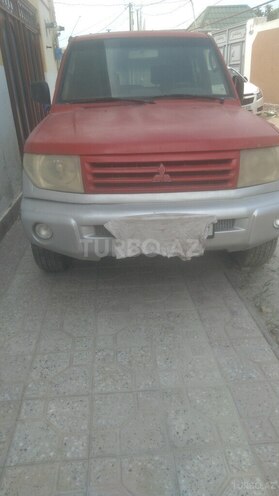 Mitsubishi Pajero io 1999, 285,168 km - 1.8 l - Bakı