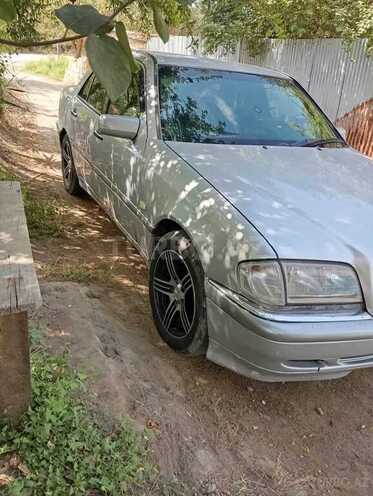 Mercedes C 240 1997, 327,000 km - 2.4 л - Salyan
