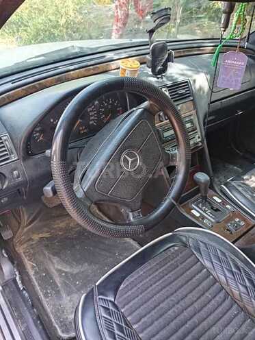 Mercedes C 240 1997, 327,000 km - 2.4 л - Salyan