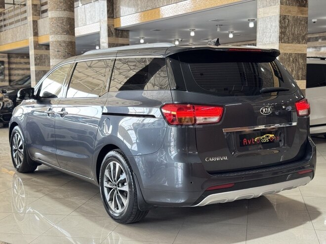 Kia Carnival 2015, 117,000 km - 2.2 l - Bakı