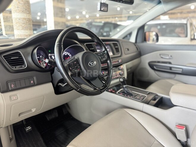 Kia Carnival 2015, 117,000 km - 2.2 l - Bakı