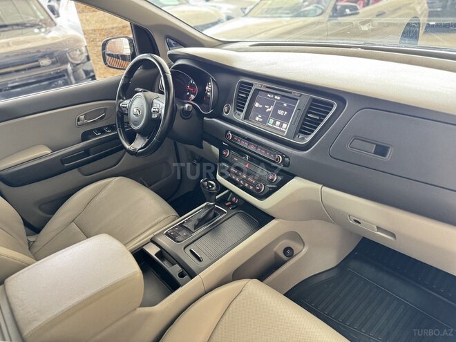 Kia Carnival 2015, 117,000 km - 2.2 l - Bakı