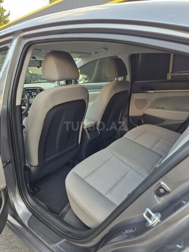 Hyundai Elantra 2018, 65,000 km - 2.0 л - Zaqatala