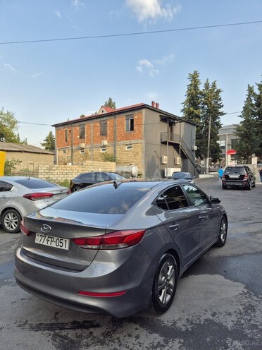 Hyundai Elantra 2018, 65,000 km - 2.0 л - Zaqatala