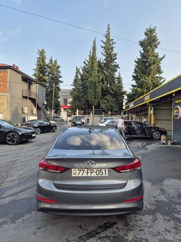 Hyundai Elantra 2018, 65,000 km - 2.0 л - Zaqatala
