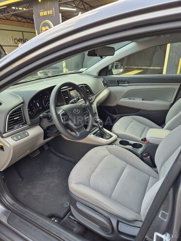 Hyundai Elantra 2018, 65,000 km - 2.0 л - Zaqatala