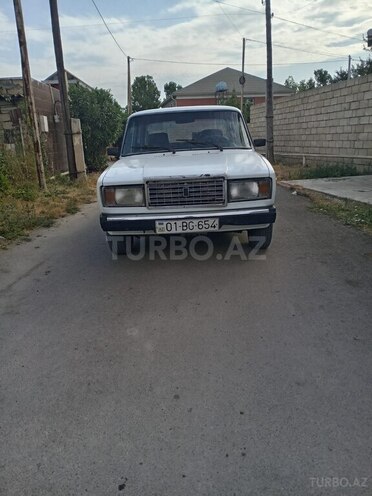 LADA (VAZ) 2107 2003, 500,000 km - 1.6 l - Salyan