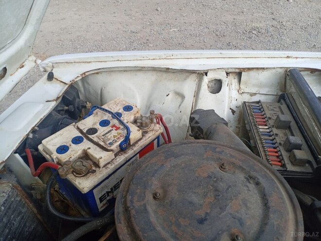 LADA (VAZ) 2107 2003, 500,000 km - 1.6 l - Salyan