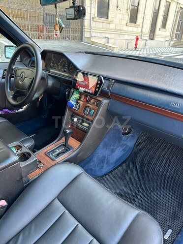 Mercedes E 200 1994, 386,000 km - 2.0 л - Bakı