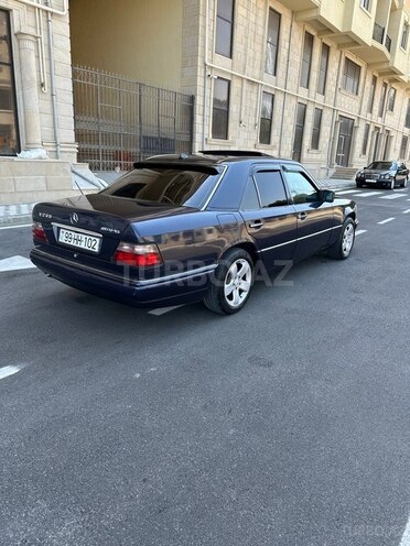 Mercedes E 200 1994, 386,000 km - 2.0 л - Bakı