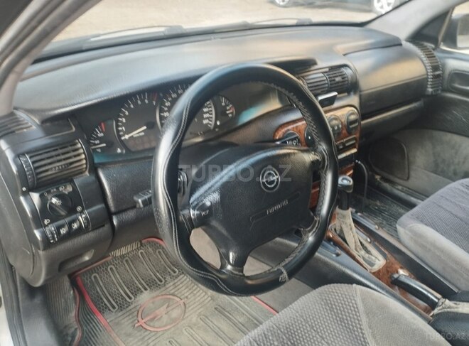 Opel Omega 1996, 200,000 km - 2.0 l - Bakı