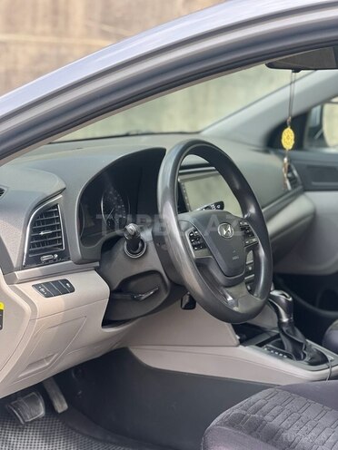 Hyundai Elantra 2017, 315,000 km - 2.0 л - Bakı