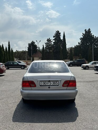 Mercedes E 230 1996, 405,000 km - 2.3 l - Bakı