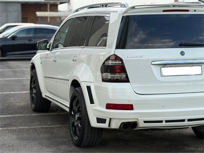 Mercedes  2009, 195,136 km - 6.1 l - Gəncə