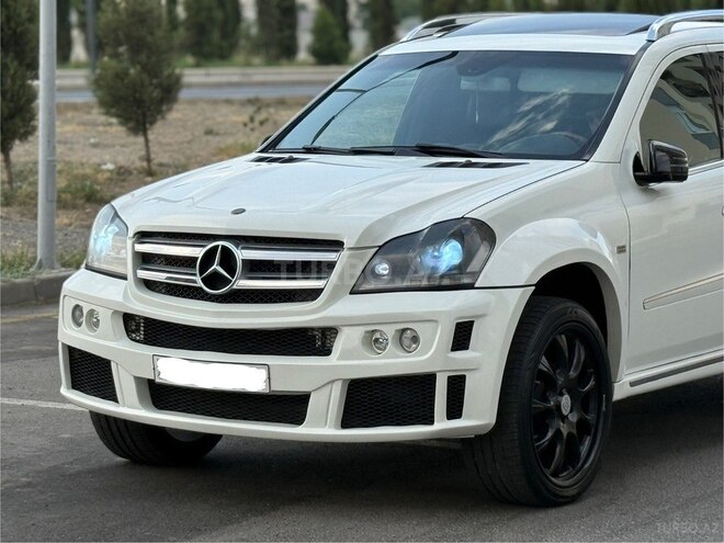 Mercedes  2009, 195,136 km - 6.1 l - Gəncə