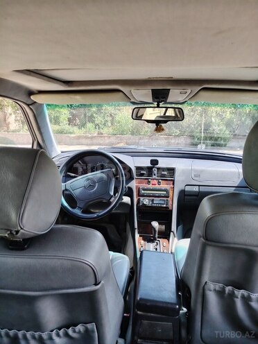 Mercedes C 220 1996, 148,949 km - 2.2 л - Bakı
