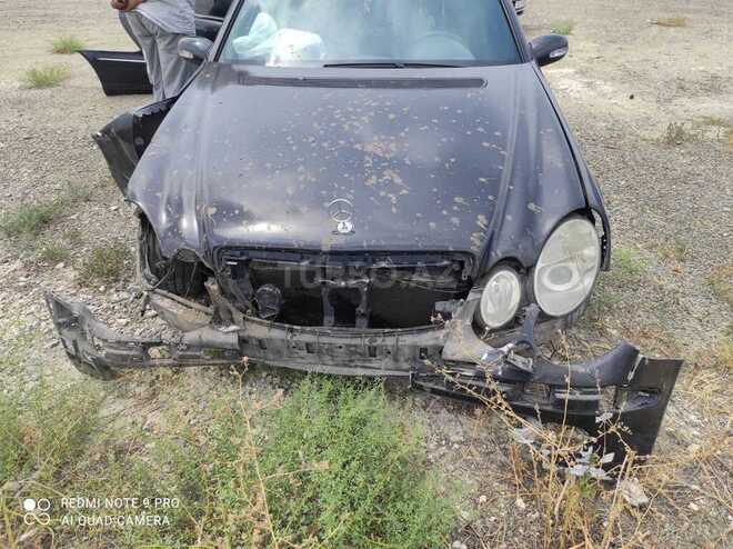 Mercedes E 270 2003, 350,000 km - 2.7 l - Bakı