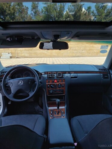 Mercedes E 270 1999, 303,000 km - 2.7 l - Gəncə