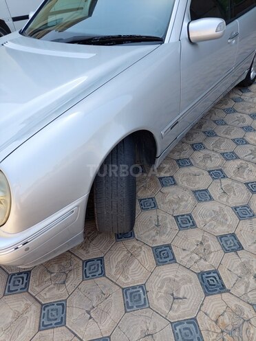 Mercedes E 270 1999, 303,000 km - 2.7 l - Gəncə