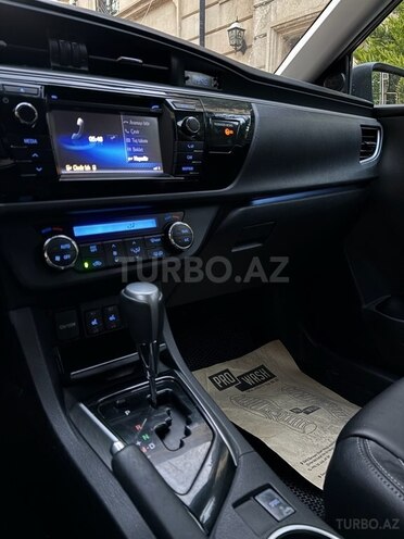 Toyota Corolla 2015, 191,000 km - 1.6 l - Bakı
