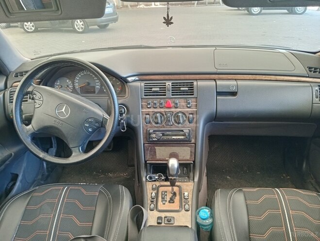 Mercedes E 270 2000, 558,000 km - 2.7 l - Bakı