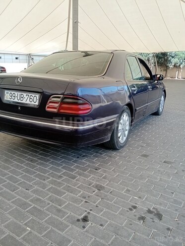 Mercedes E 270 2000, 558,000 km - 2.7 l - Bakı