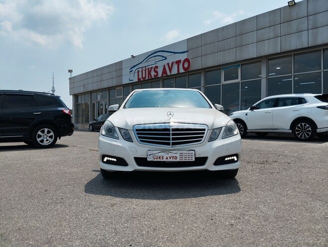 Mercedes E 200 2009, 289,000 km - 1.8 l - Bakı