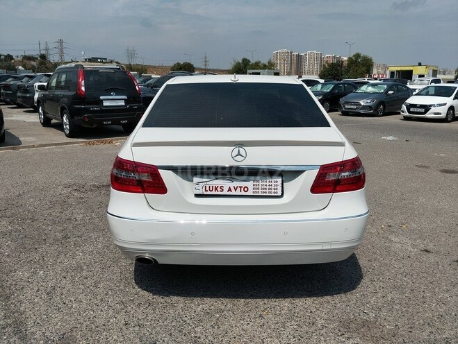 Mercedes E 200 2009, 289,000 km - 1.8 l - Bakı