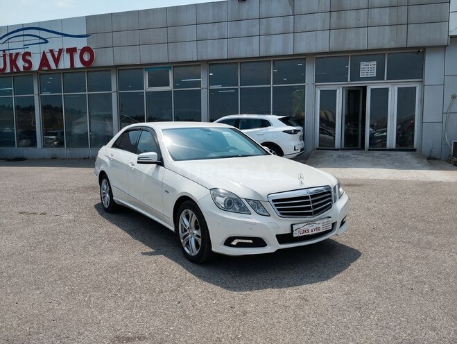 Mercedes E 200 2009, 289,000 km - 1.8 l - Bakı