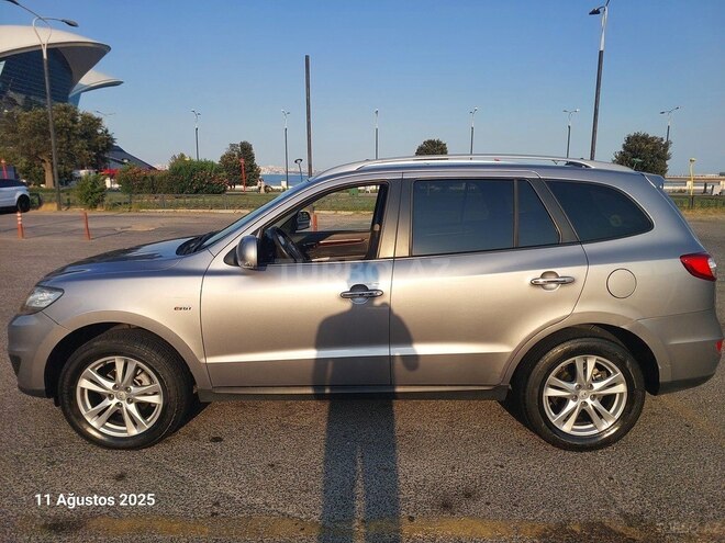 Hyundai Santa Fe 2009, 265,600 km - 2.0 л - Bakı
