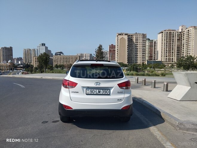 Hyundai ix35 2013, 240,000 km - 2.0 l - Bakı