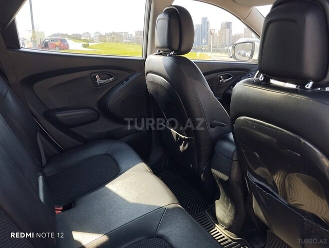 Hyundai ix35 2013, 240,000 km - 2.0 l - Bakı