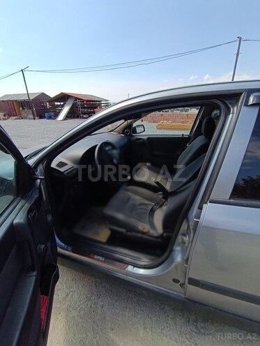 Opel Astra 2005, 366,210 km - 1.4 l - Şəki