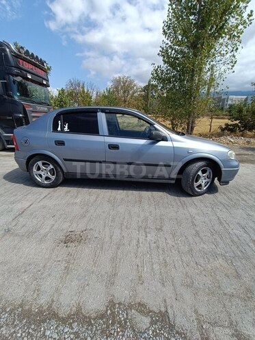 Opel Astra 2005, 366,210 km - 1.4 l - Şəki