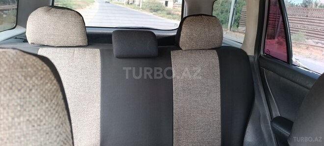 Toyota Corolla 2006, 328,000 km - 1.4 l - Neftçala