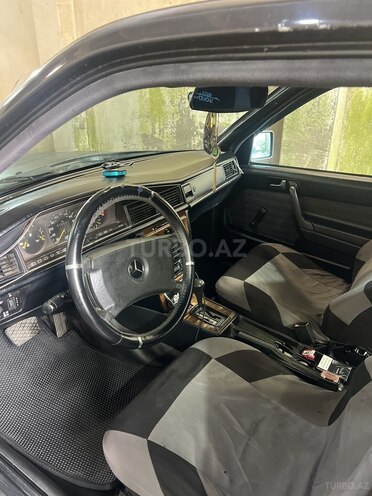 Mercedes 190 1991, 411,700 km - 2.0 l - Astara