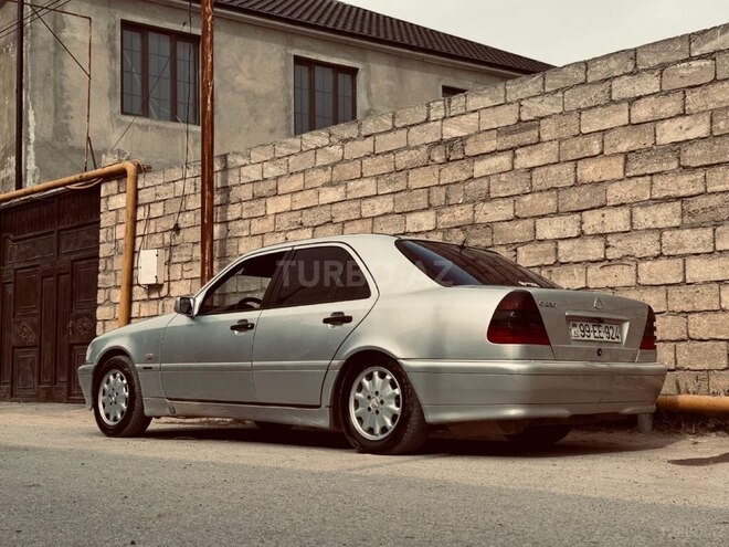 Mercedes C 220 2000, 500,000 km - 2.2 l - Bakı
