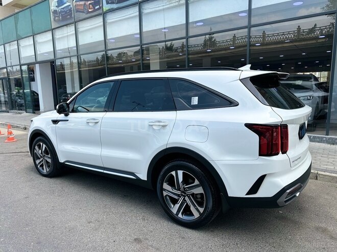 Kia Sorento 2023, 28,000 km - 1.6 л - Bakı
