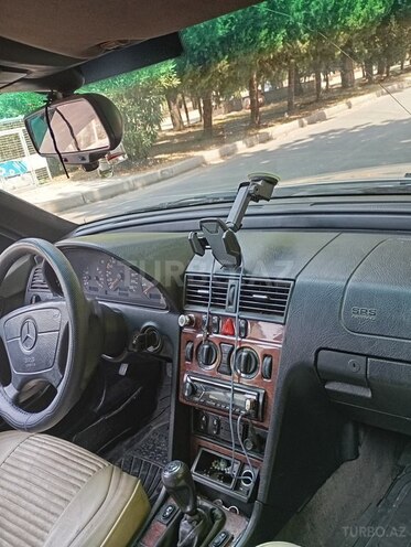 Mercedes C 250 1998, 491,066 km - 2.5 l - Mingəçevir
