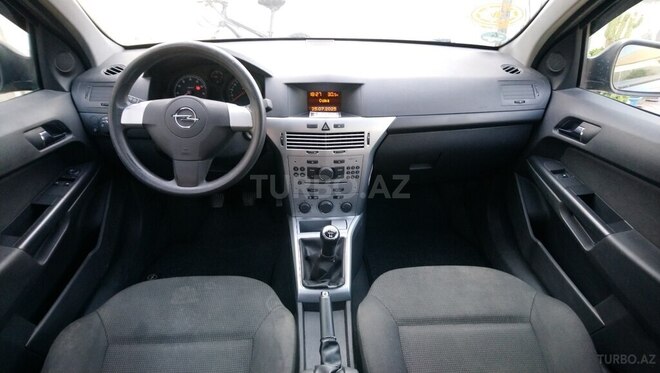 Opel Astra 2009, 180,405 km - 2.0 l - Bakı