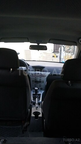 Opel Astra 2009, 180,405 km - 2.0 l - Bakı